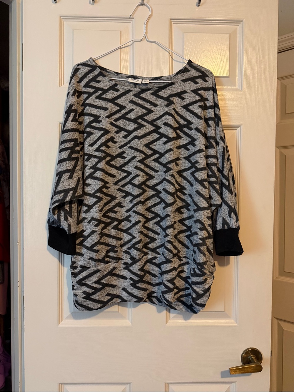 Cato Black and Gray Geometric Batwing Pullover